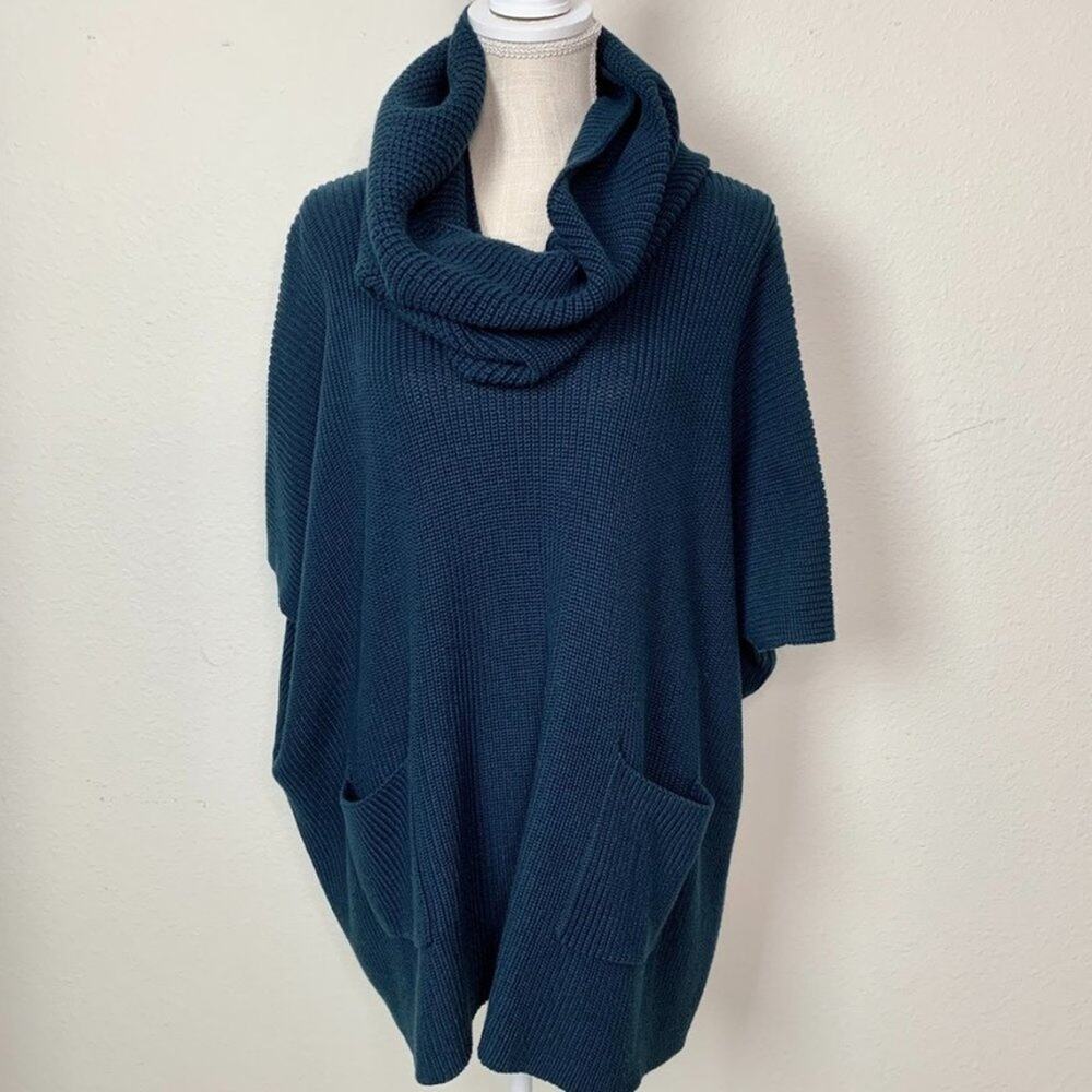 Cabi Chuncky Knit Sweater With detachable Neck Line